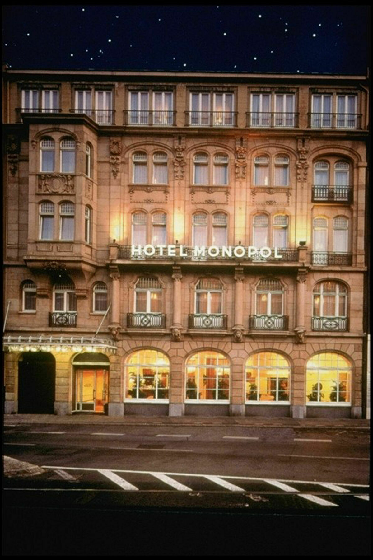 Hotel Monopol - Central Station Frankfurt am Main Exterior photo